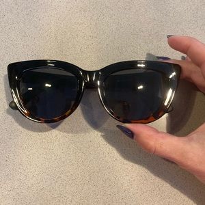 QUAY cat eye gradient sunglasses 😎
